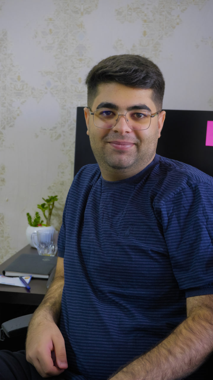 علی فاتحی برنامه نویس موسس فاتحی اسکول